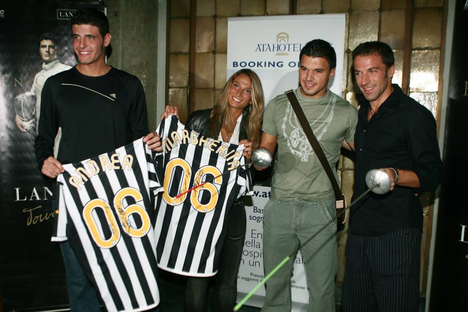 2006 Andrea Cassar, Margherita Granbassi, Alessandro Del Piero e Bojinov... il mondo del calcio incontra la grande scherma (Salvatore Giglio)